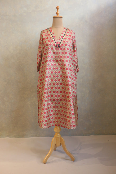 Lightly Embellished Neck Tunic